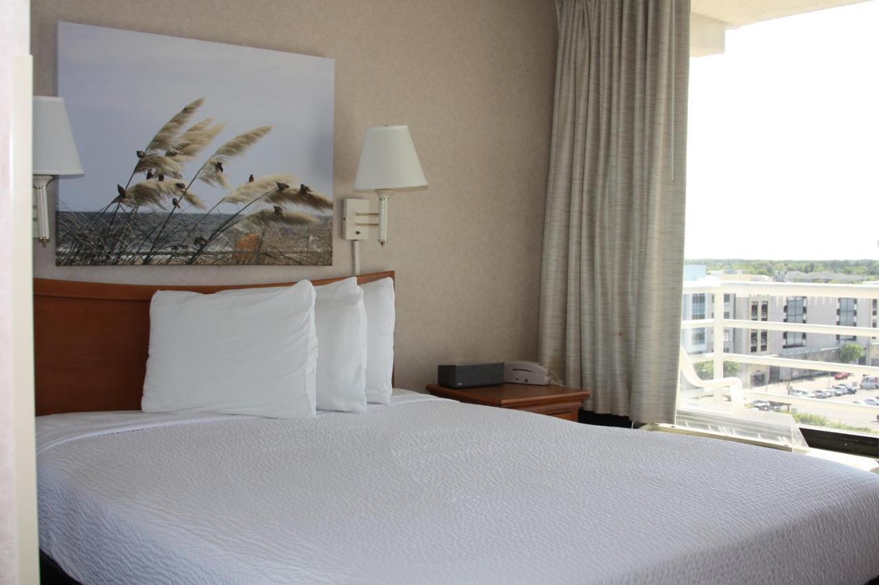Four Sails Hotel 3*